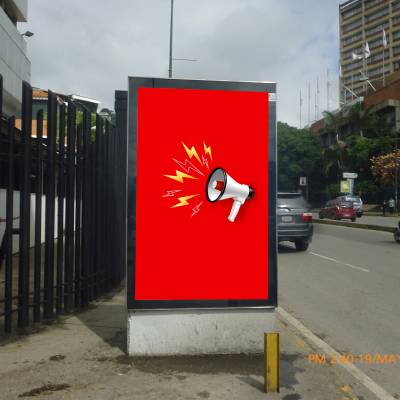 Publicidad exterior tipo Totem en la gran Caracas